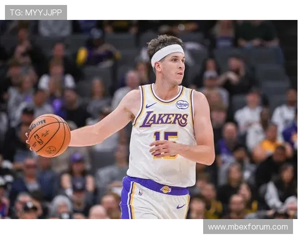 场均35.8分领衔全队表现 帕金斯预测里夫斯将首次入选全明星